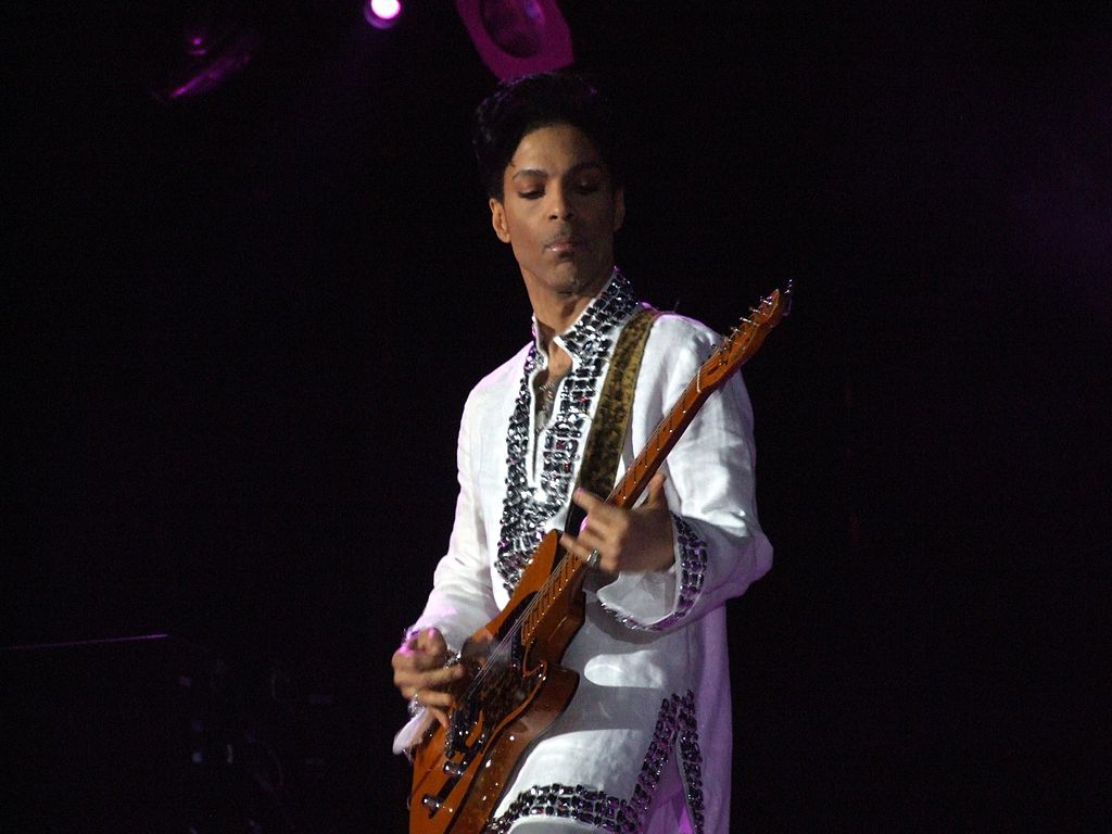 Did Prince, shown at Coachella in 2008, predict his death ‚ and 9/11? (Photo: Penner/Creative Commons)